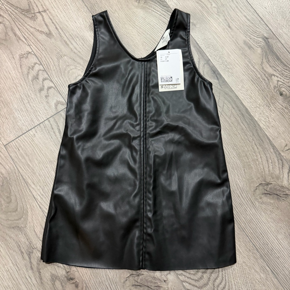 H&M Black Faux Leather dress size 4T new

  fall/winter